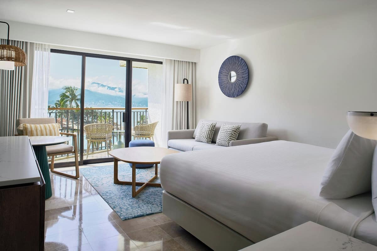 1 bedroom, minibar, in-room safe, desk