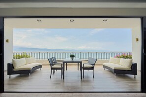 Presidential Suite, 1 Bedroom, Terrace, Oceanfront | Minibar, in-room safe, desk, laptop workspace