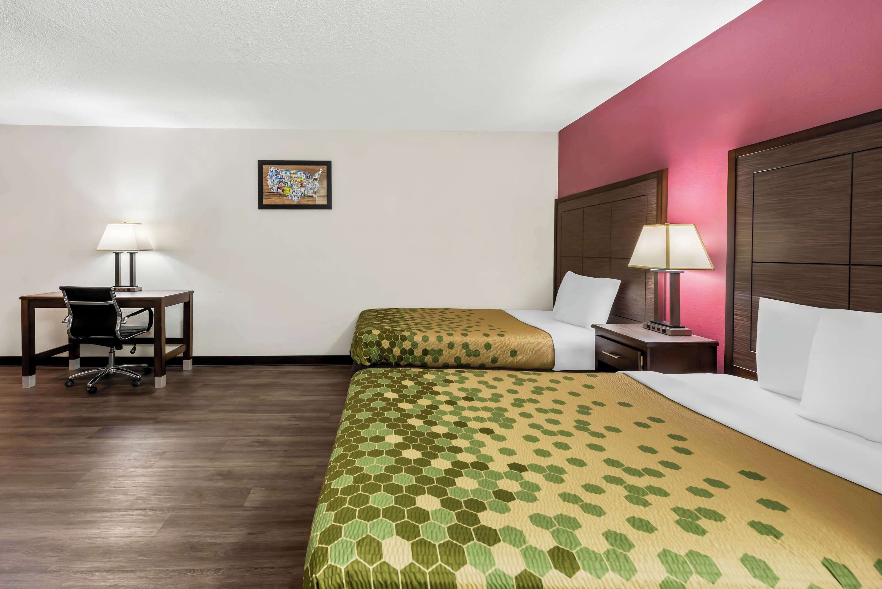 룸, 침대(여러 개), 금연 | 다리미/다리미판, 간이 침대, 무료 WiFi, 침대 시트