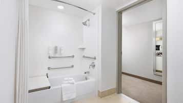 Room, 1 King Bed, Accessible, Non Smoking | Bathroom shower