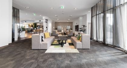 Holiday Inn Sydney Potts Point by IHG