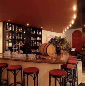 Bar (en la propiedad)