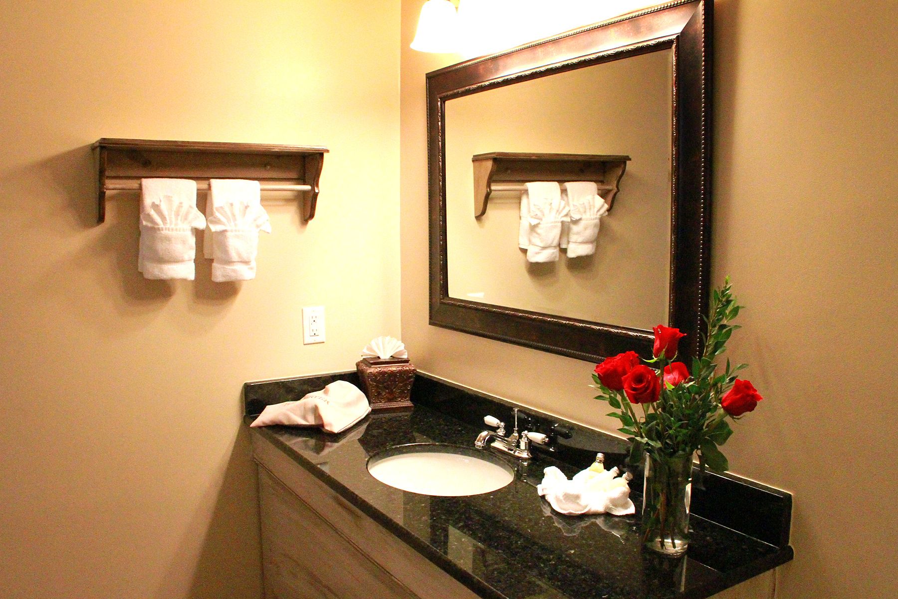 Executive Suite, 1 King Bed | Bathroom