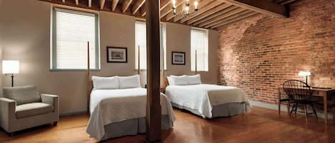 Ropa de cama de alta calidad, escritorio, cortinas opacas