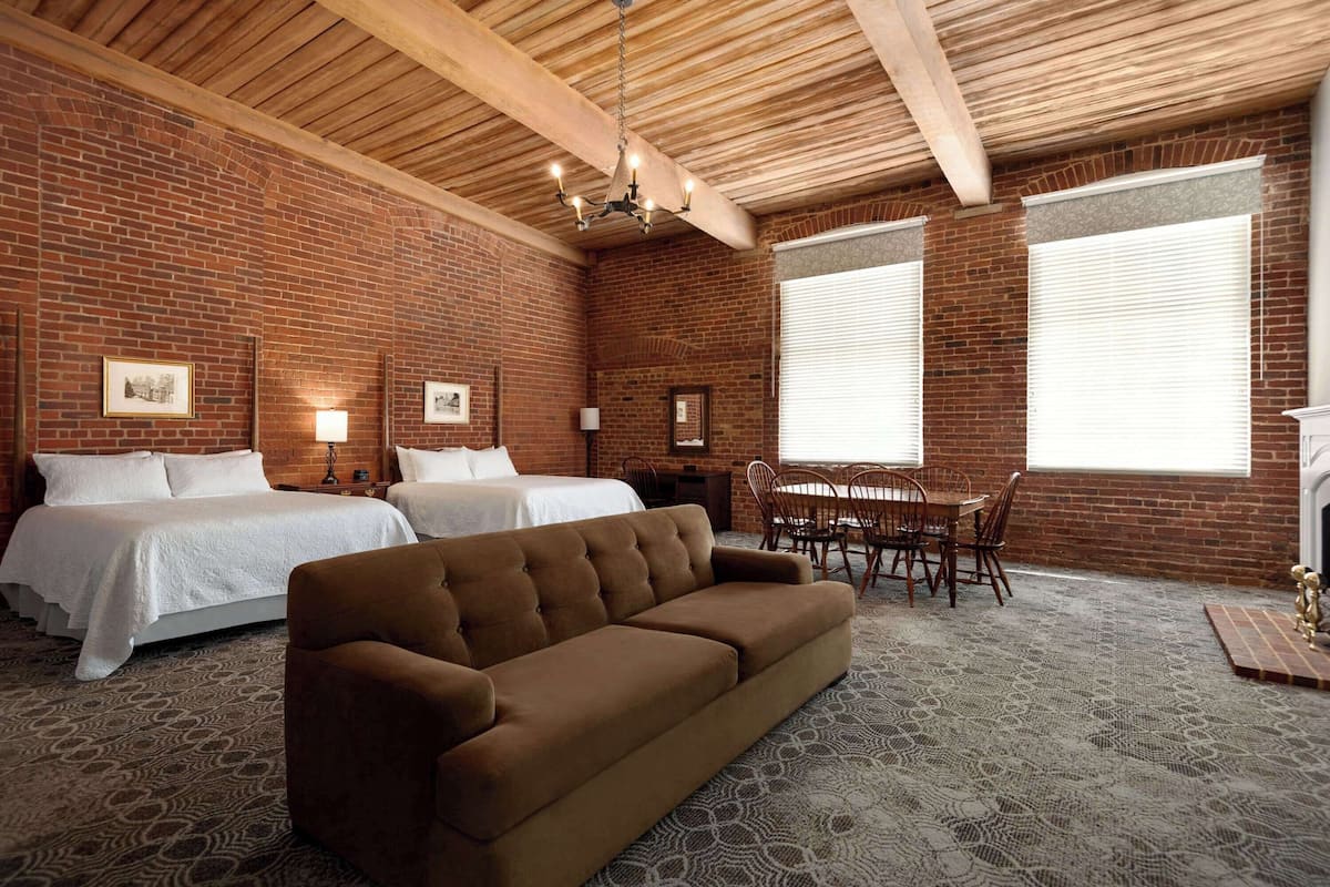 Studio, 2 Queen Beds, Accessible, Non Smoking