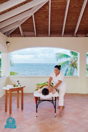 Soins du corps, aromathérapie, massage aux pierres chaudes