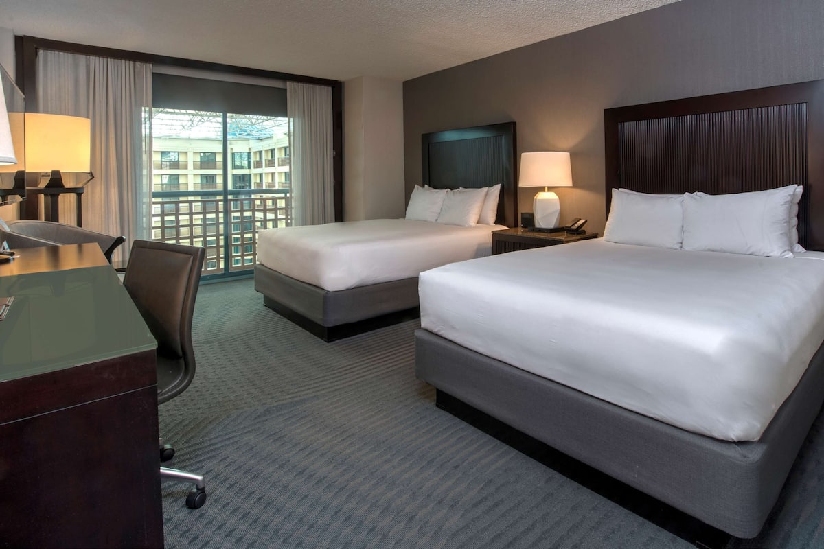 Chambre Double, 2 grands lits (High Floor)
