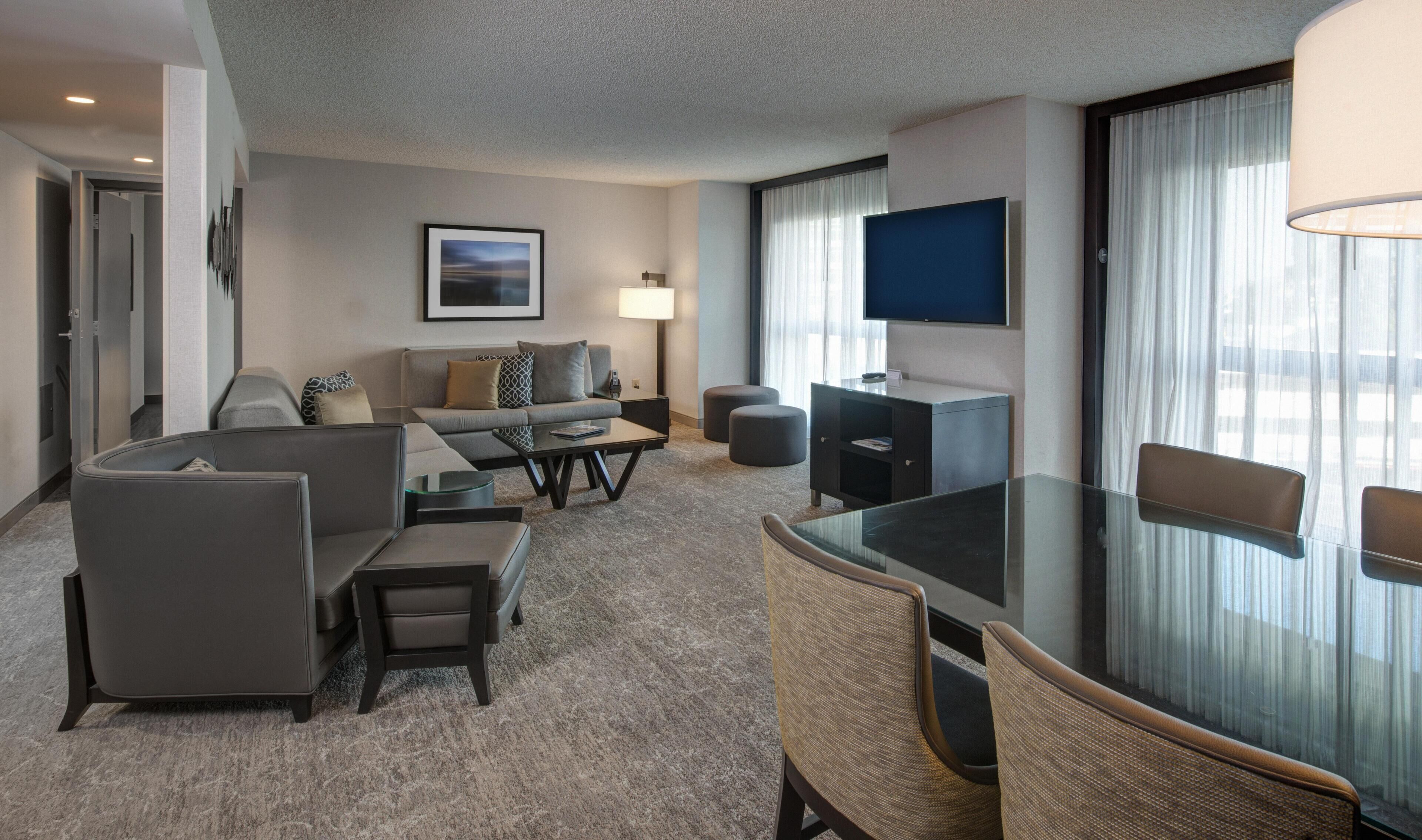 Premier Suite | Premium bedding, pillow-top beds, in-room safe, desk