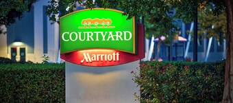 汉普顿万怡酒店