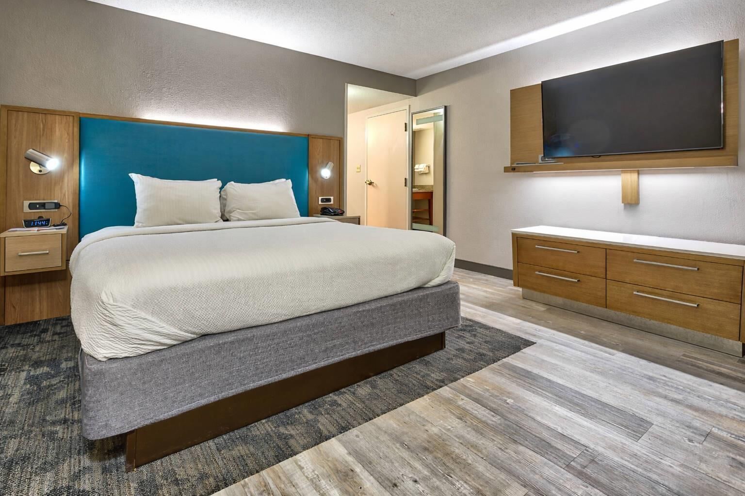 In-room safe, desk, laptop workspace, blackout drapes