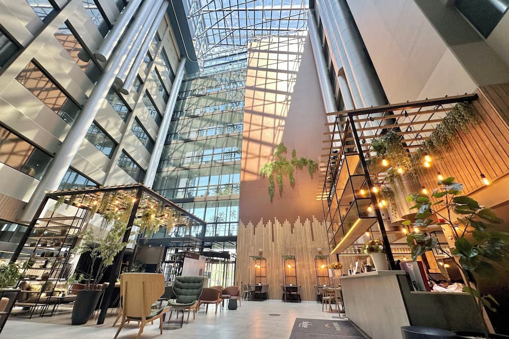 Skyline Airport Hotel