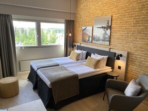 Standard Twin Room | Street view - Skyline Airport Hotel (Vantaa)