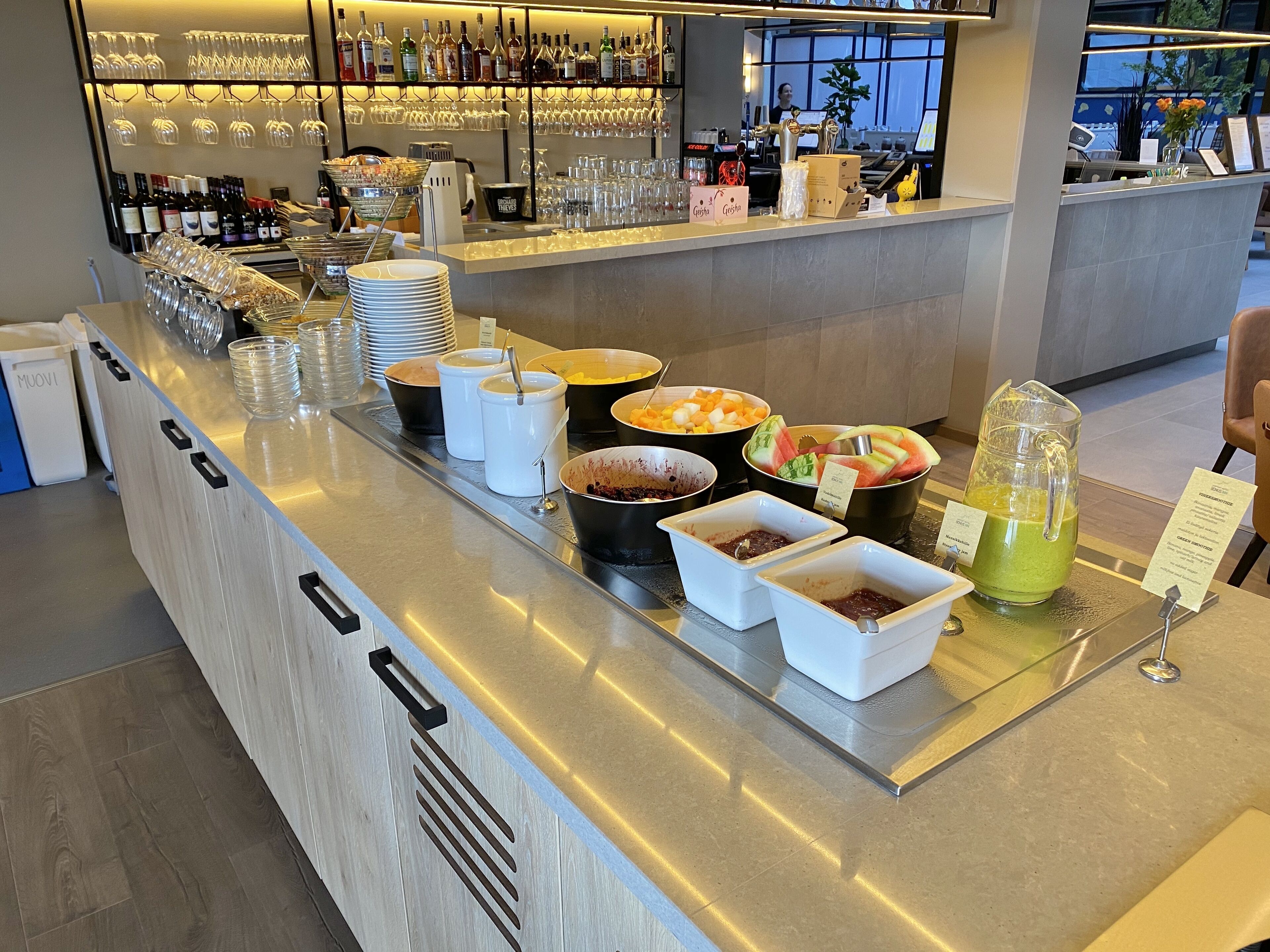 Daily buffet breakfast (EUR 19 per person)