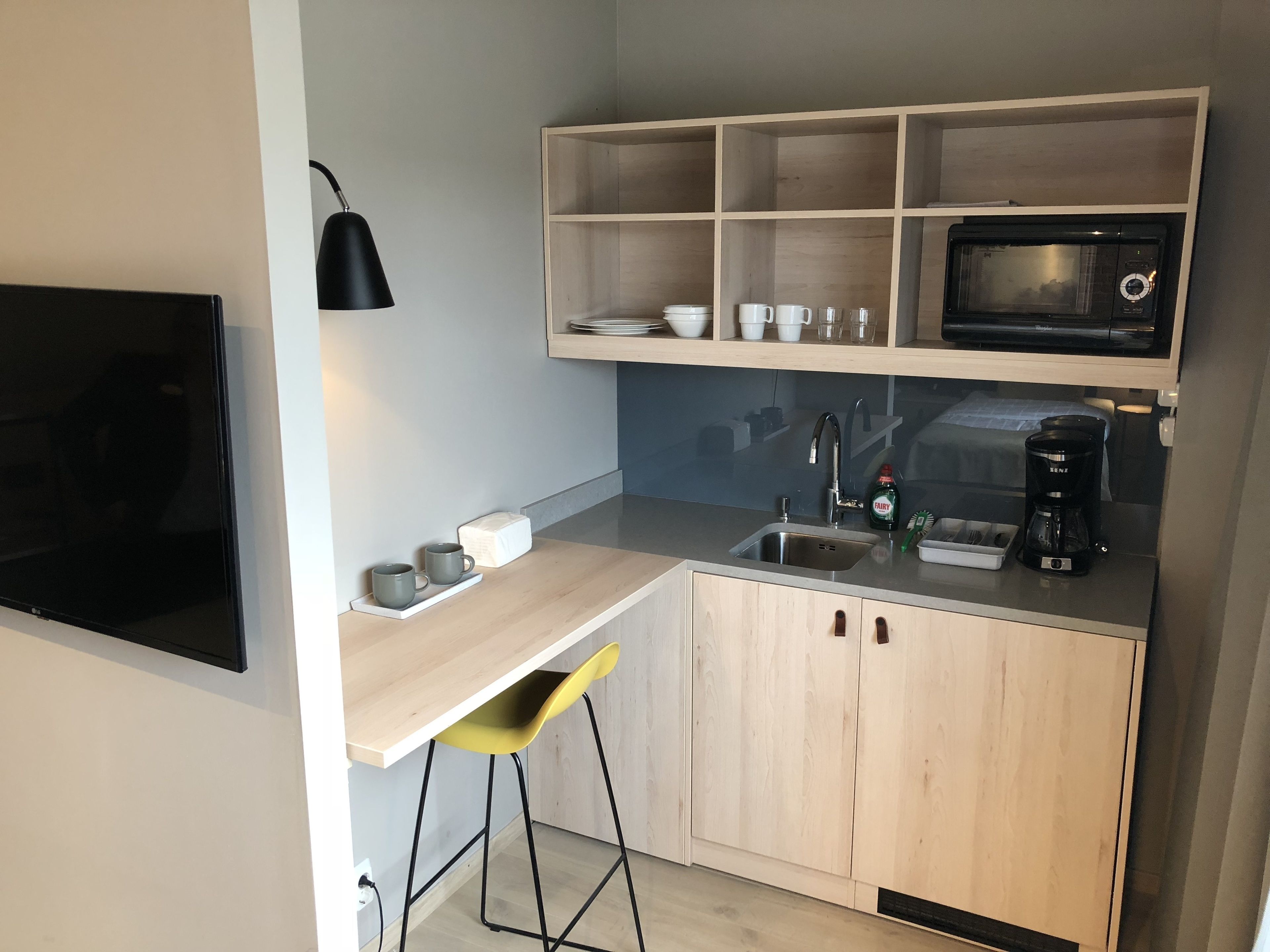 standard twin room with kitchenette | private kitchenette