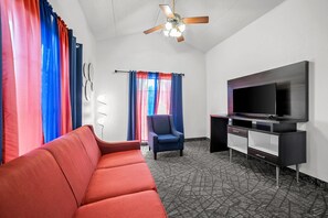 Suite, 1 Bedroom, Non Smoking | Premium bedding, individually furnished, desk, blackout drapes