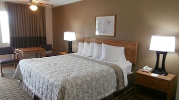 Deluxe Room, 1 King Bed, Non Smoking | Iron/ironing board, rollaway beds, free WiFi, bed sheets