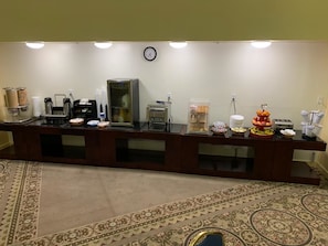 Free daily continental breakfast