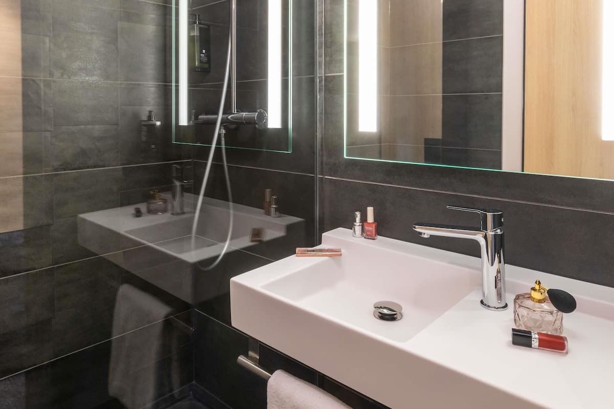 Desk, laptop workspace, blackout drapes, soundproofing