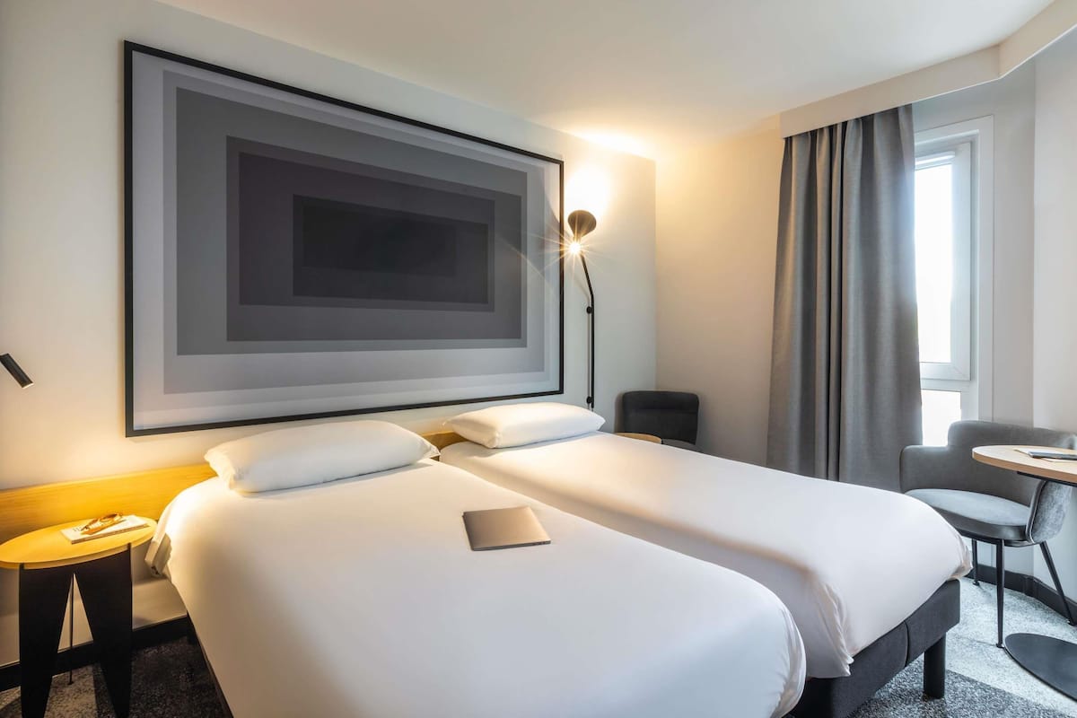 Standard Twin Room, 2 Single Beds | Desk, laptop workspace, blackout curtains, soundproofing