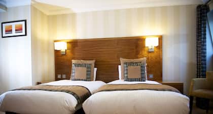 Nevis Bank Inn
