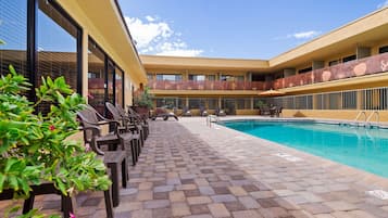 Outdoor pool, pool loungers