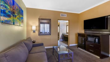 Desk, blackout curtains, iron/ironing board, free WiFi