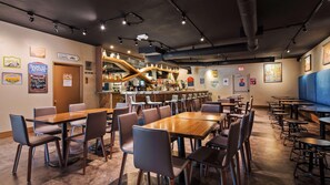 Serves breakfast and dinner - Royal Sun Hotel & Suites (Tucson)