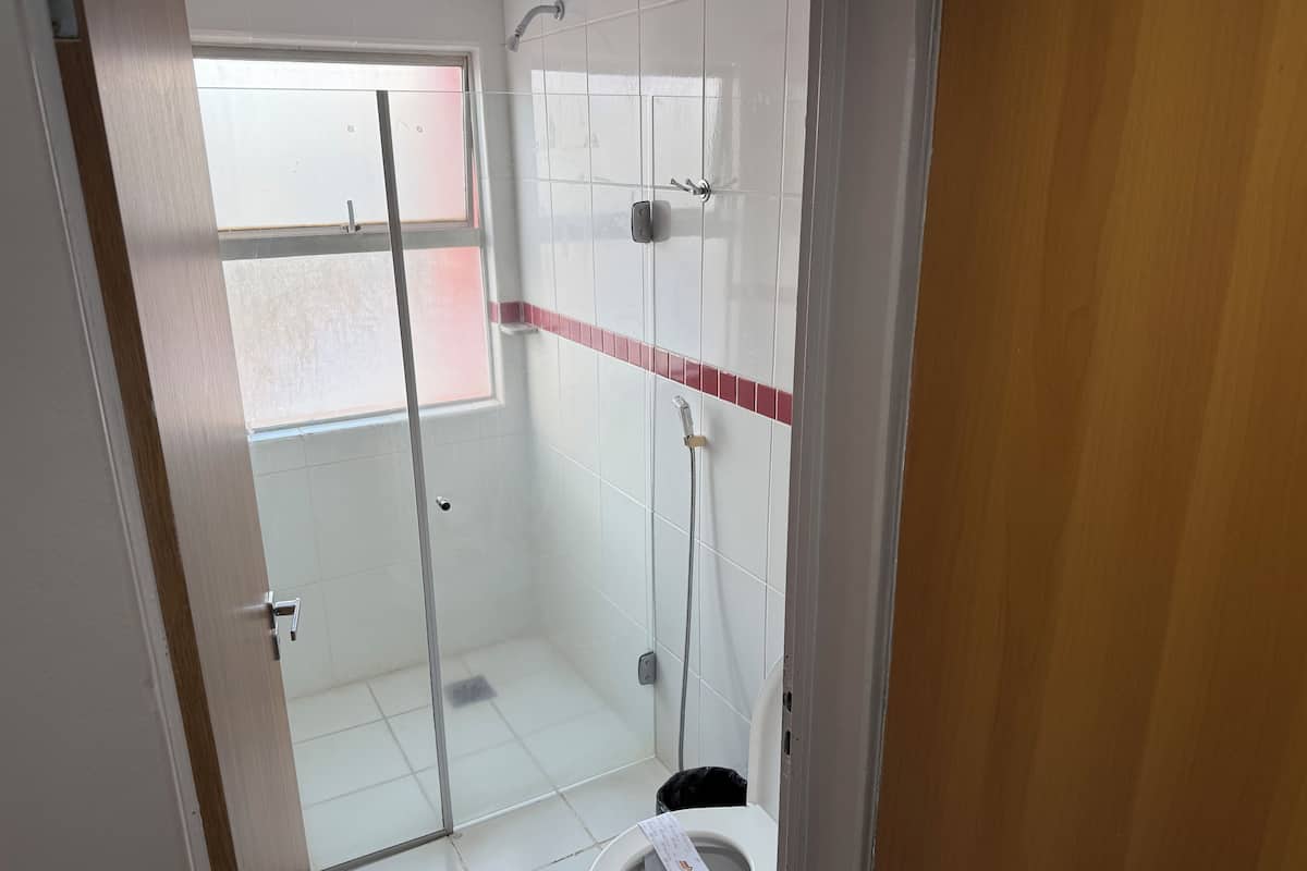 executive room | bathroom | hair dryer, towels