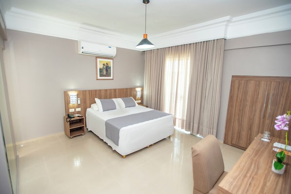 Chambre Double Deluxe | Minibar, bureau, espace de travail pour ordinateur portable