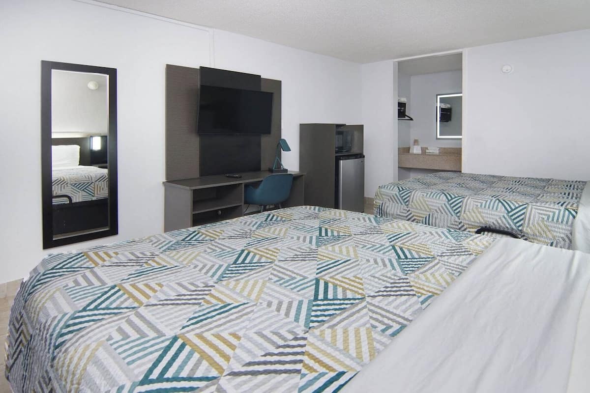 Colchones con efecto memoria y escritorio