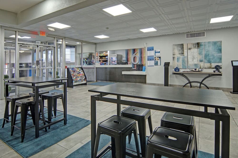 Motel 6 Mesquite, TX – Town East