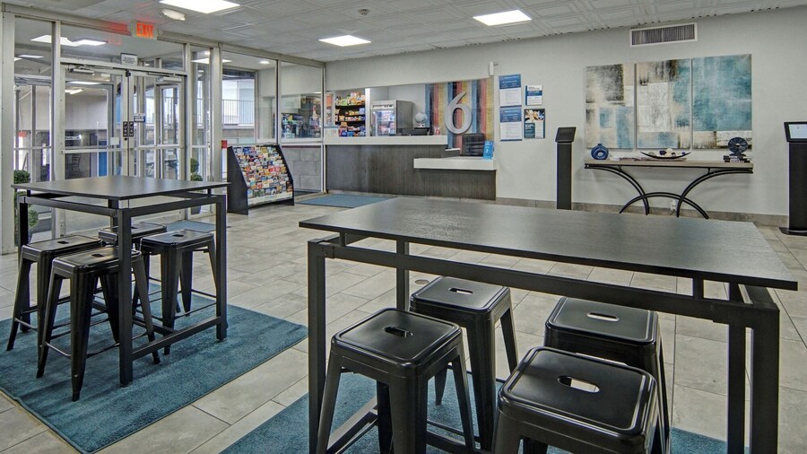 Motel 6 Mesquite, TX – Town East