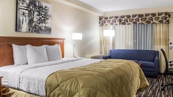 Room, 1 King Bed, Non Smoking | In-room safe, desk, blackout drapes, iron/ironing board