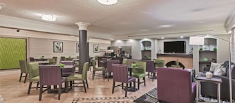 Travelodge by Wyndham Houston Cy-Fair