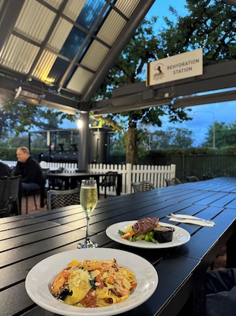 2 restaurants, breakfast, lunch, dinner served; local cuisine