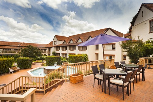 Mercure Canberra