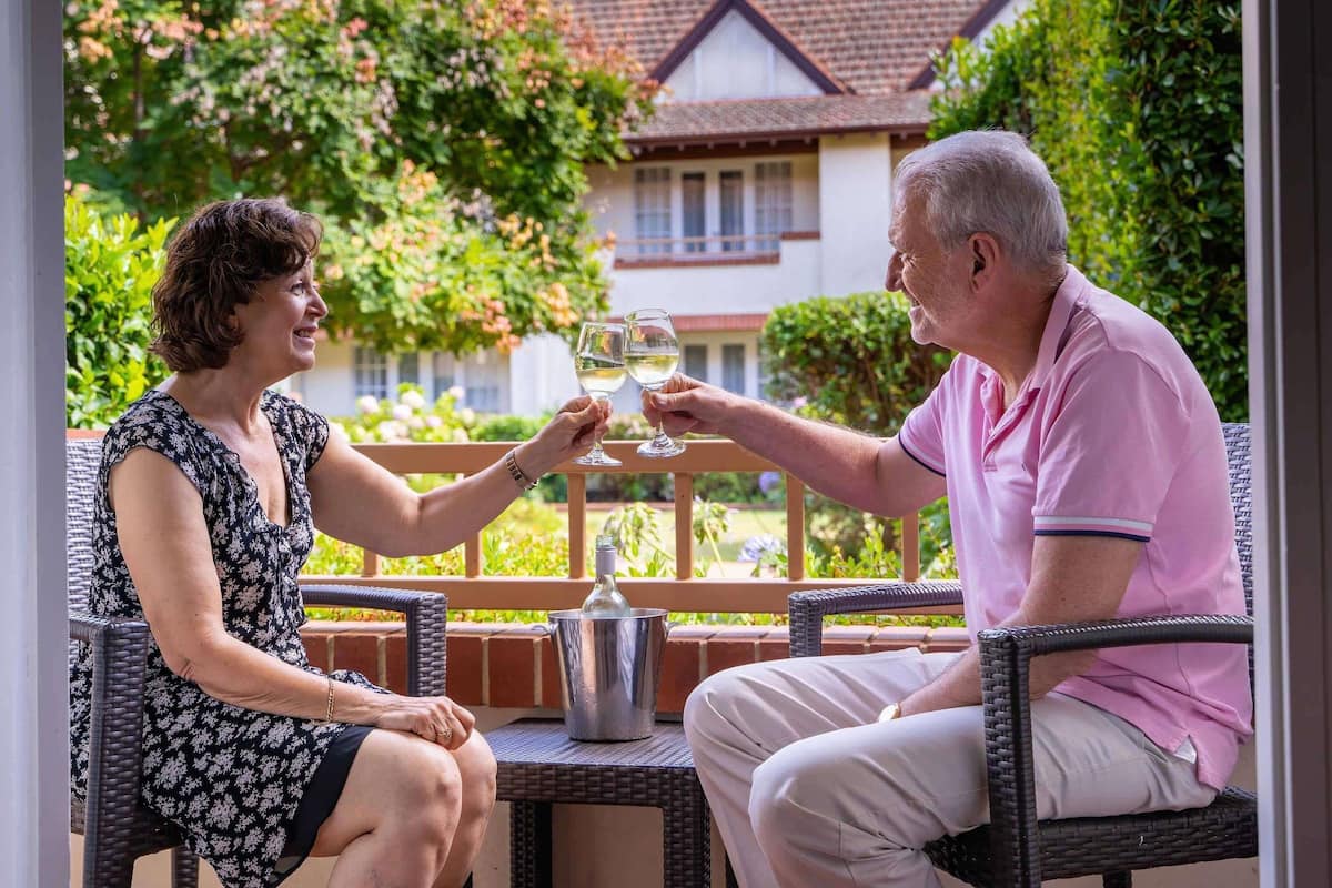 Habitación ejecutiva, 1 cama King size | Minibar, caja de seguridad en la habitación y escritorio