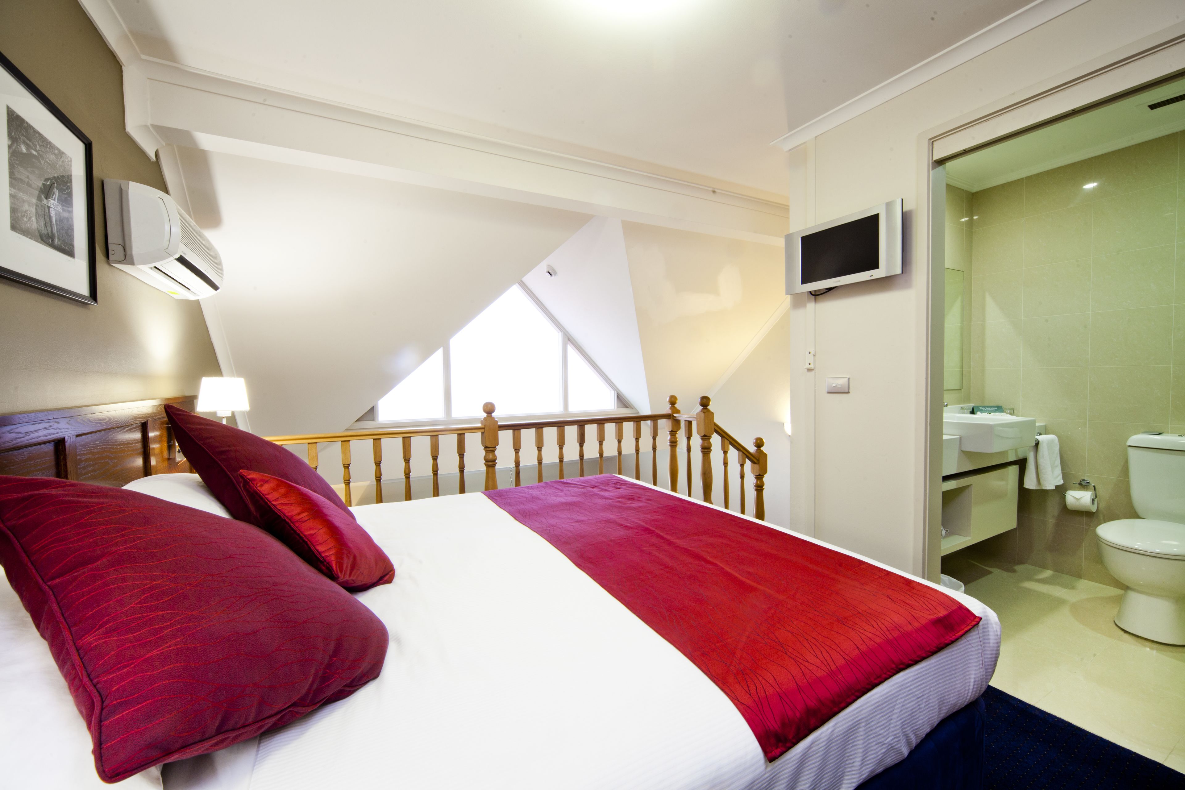 1 bedroom, minibar, in-room safe, desk