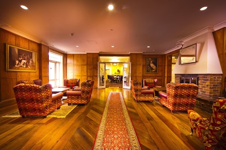 Sala de estar en el lobby