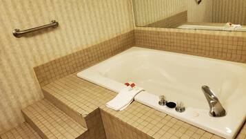 Sviitti, 1 suuri parisänky, poreamme | Yksityinen kuumavesiallas