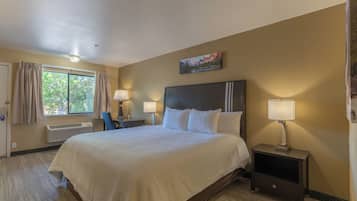 Iron/ironing board, free WiFi, bed sheets