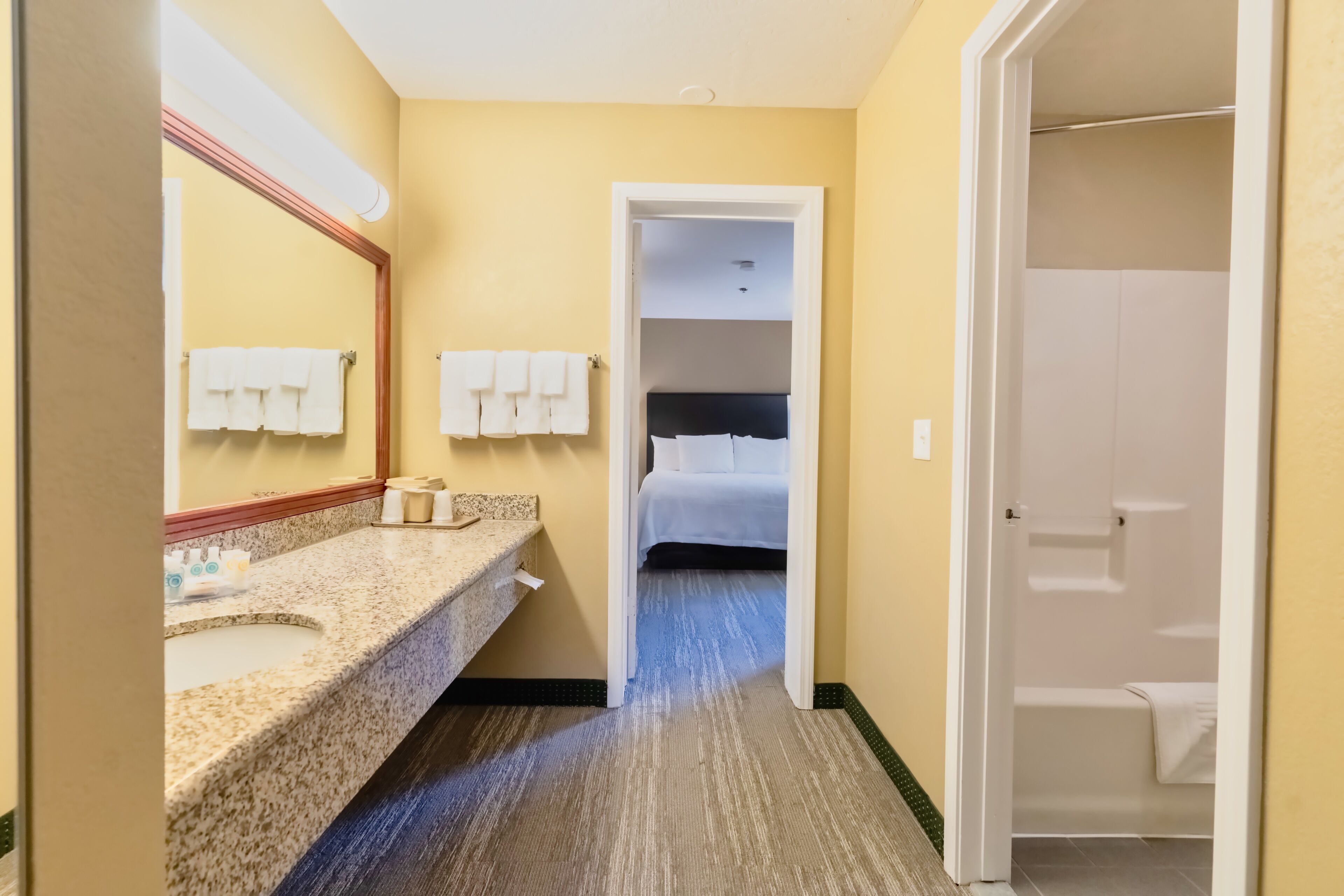 family quadruple room, 1 bedroom, non smoking | iron/ironing board, free wifi, bed sheets