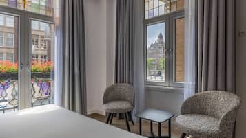 Chambre Supérieure, vue ville