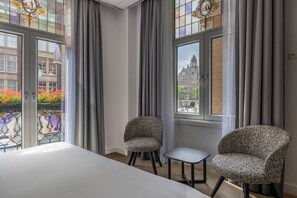 Superior Room, City View | Hypo-allergenic bedding, in-room safe, blackout curtains, soundproofing