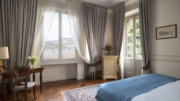 Suite, Mehrere Betten, Terrasse, Seeblick (Terrace Suite) | Minibar, Zimmersafe, Verdunkelungsvorhänge, schallisolierte Zimmer