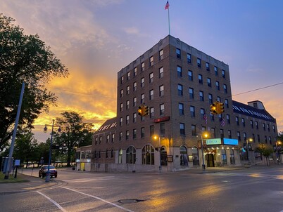 The Hotel Ojibway, Trademark Collection by Wyndham