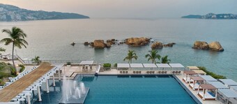 Fiesta Americana  Acapulco Villas
