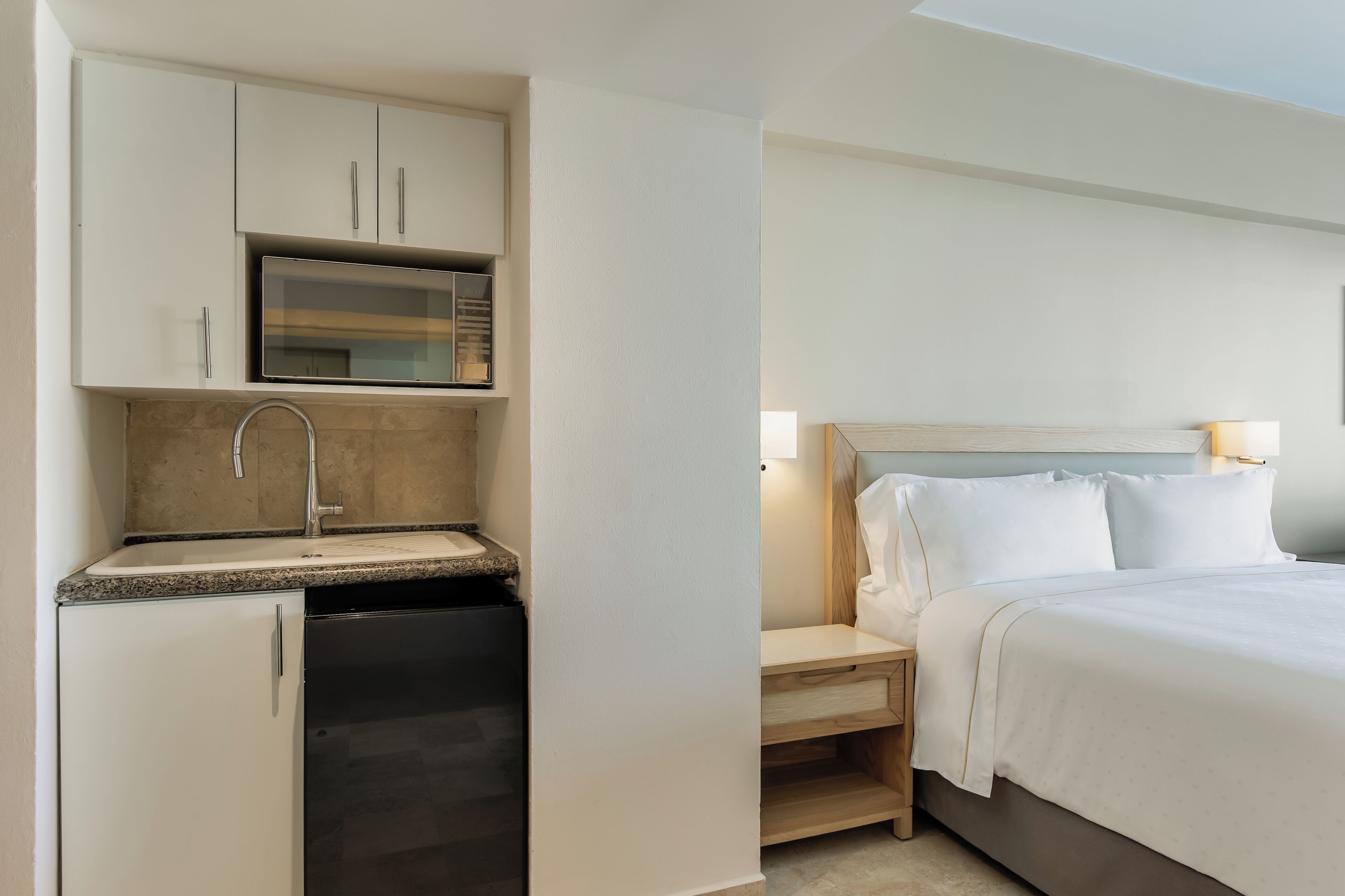 Deluxe Room (Stand Alone) | In-room safe, laptop workspace, blackout curtains, iron/ironing board