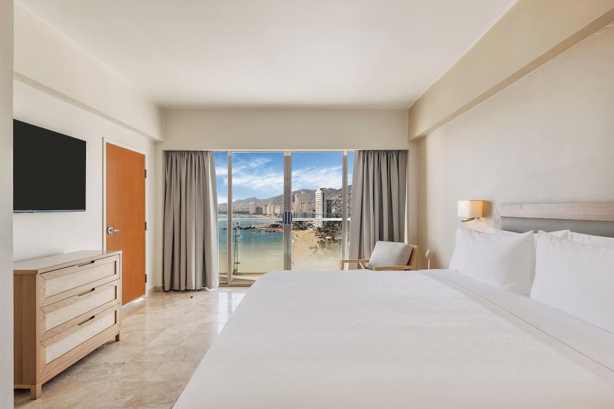 In-room safe, laptop workspace, blackout curtains, iron/ironing board