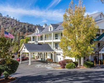 Quality Inn Yosemite Valley Gateway